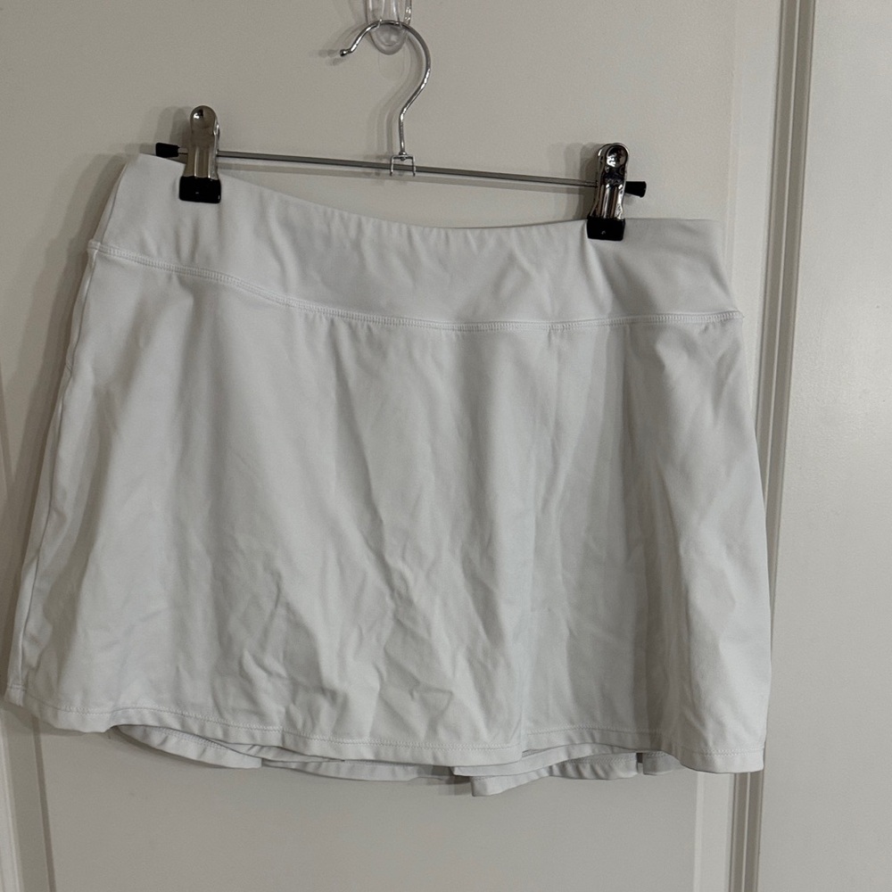 Women's White Skorts